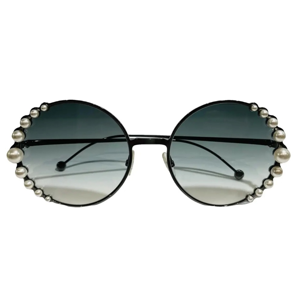 Fendi Round Pearl Frame Sunglasses - Picture 5 of 14
